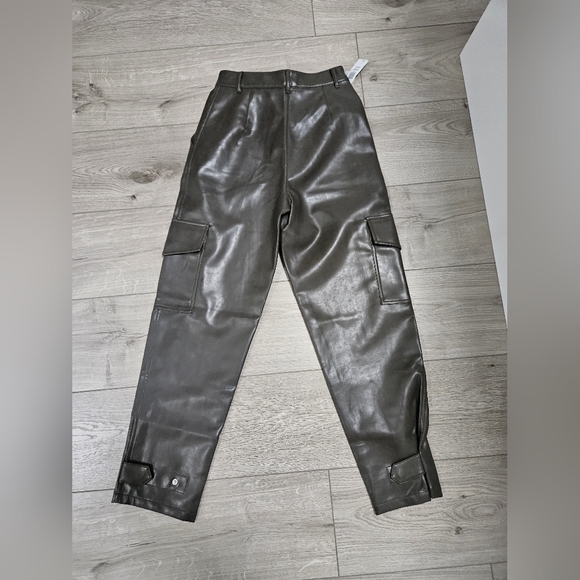 Artizia Wilfred Modern Cargo Pants - Picture 2 of 6